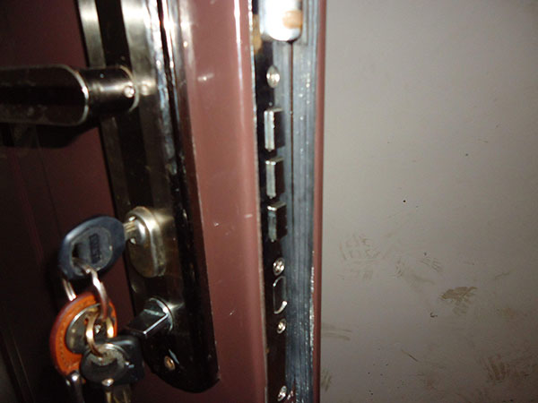 弼佑乡防盗门换锁芯注意事项